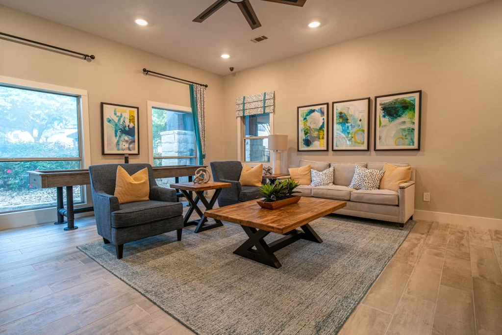 Model Unit Living Room